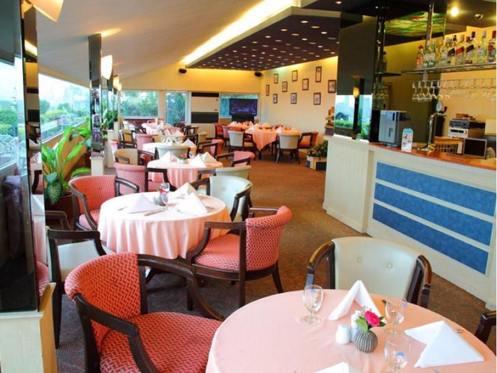 Grande Ville Hotel Bangkok Bagian luar foto