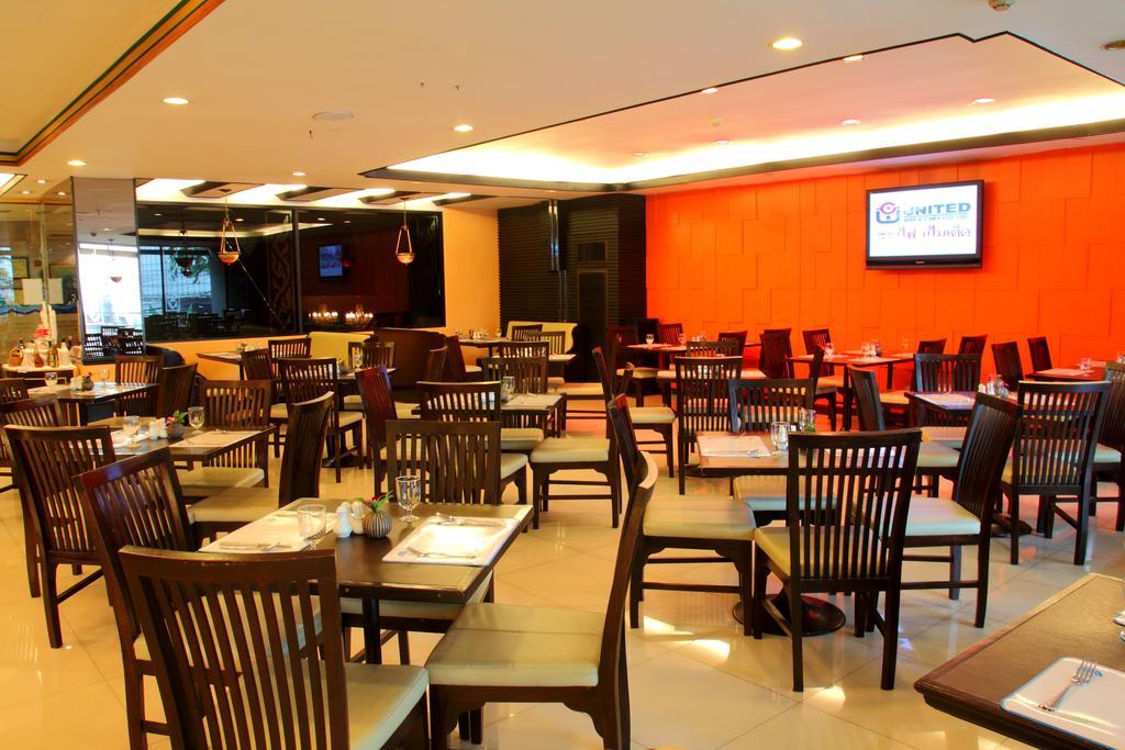 Grande Ville Hotel Bangkok Bagian luar foto