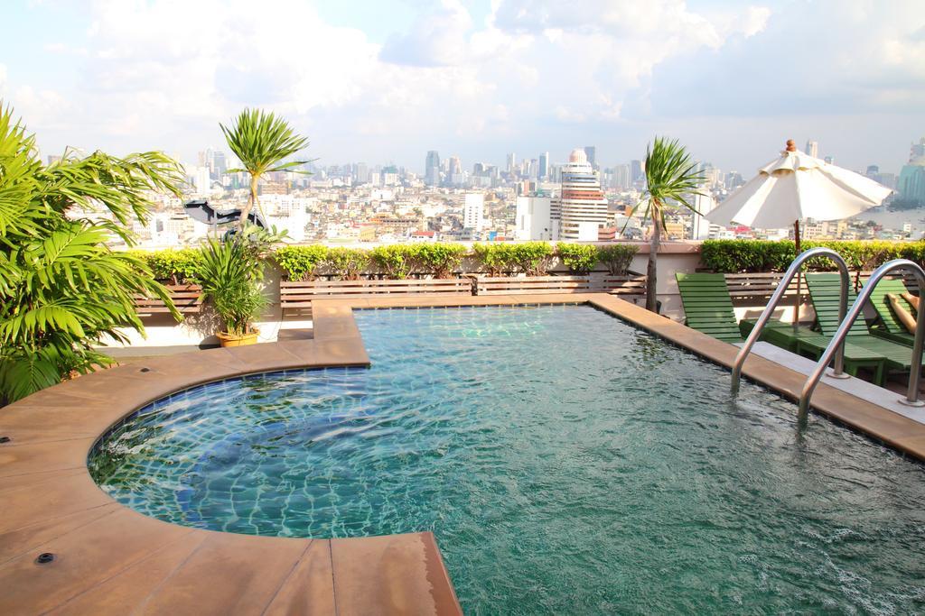 Grande Ville Hotel Bangkok Bagian luar foto