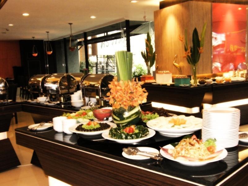 Grande Ville Hotel Bangkok Bagian luar foto